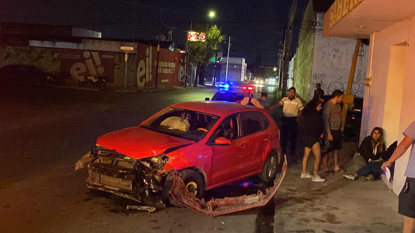 Destroza Su Auto Al Omitir Un Se Alamiento Vial Bentus