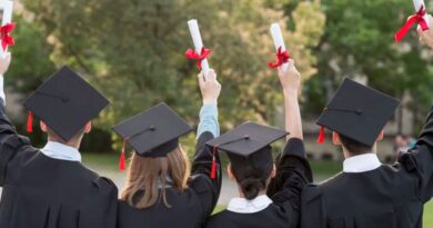 Graduaciones “Golpean” la economía familiar en Victoria